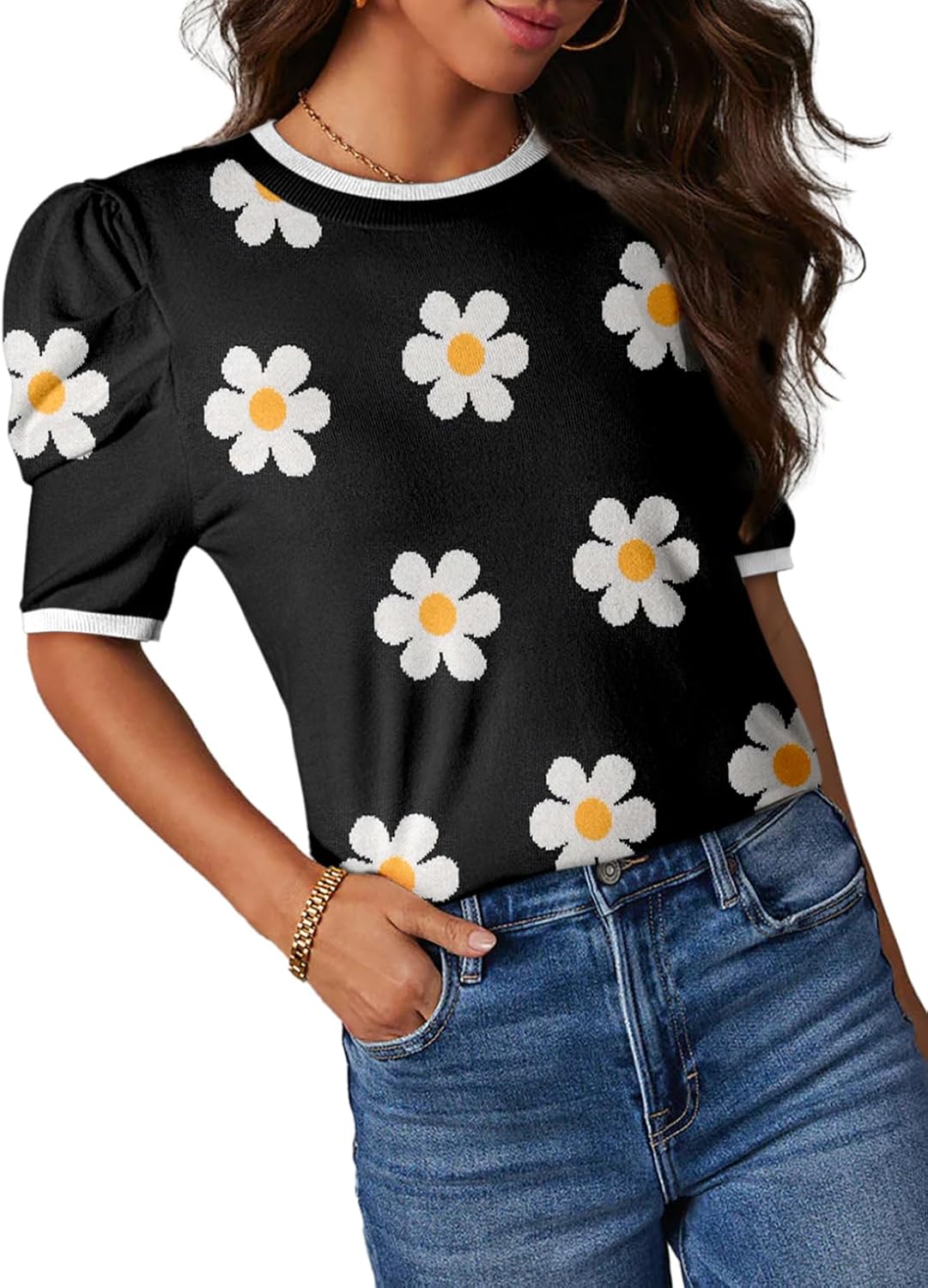 Short-sleeved Knitted Top with Round Neck and Striped Design T-shirt