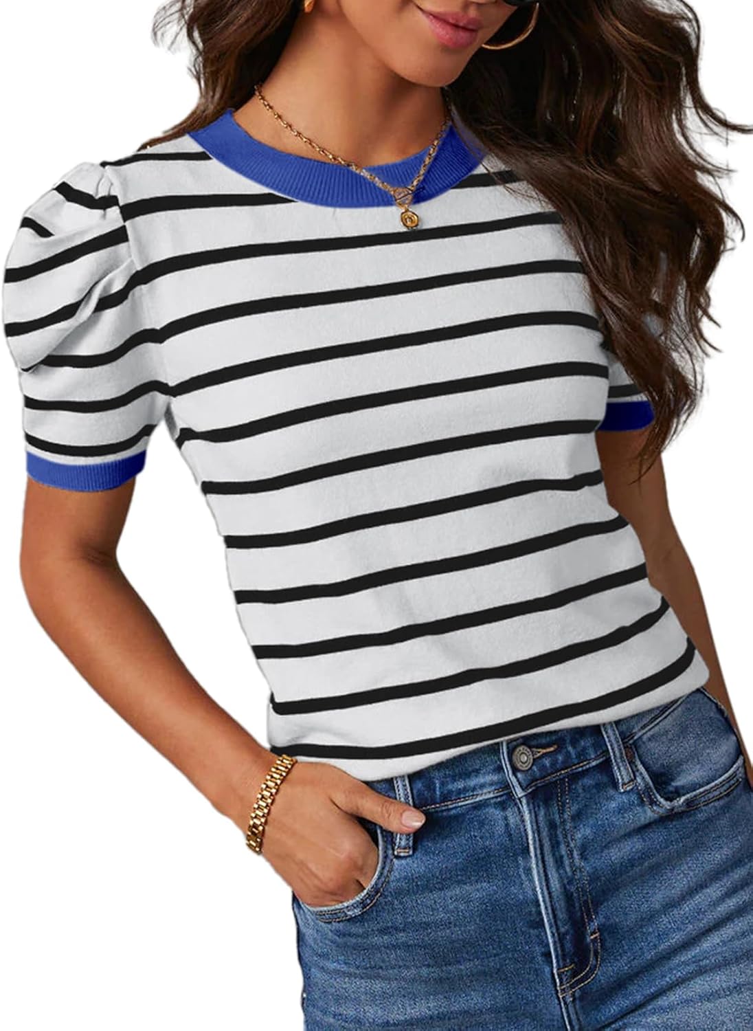 Short-sleeved Knitted Top with Round Neck and Striped Design T-shirt